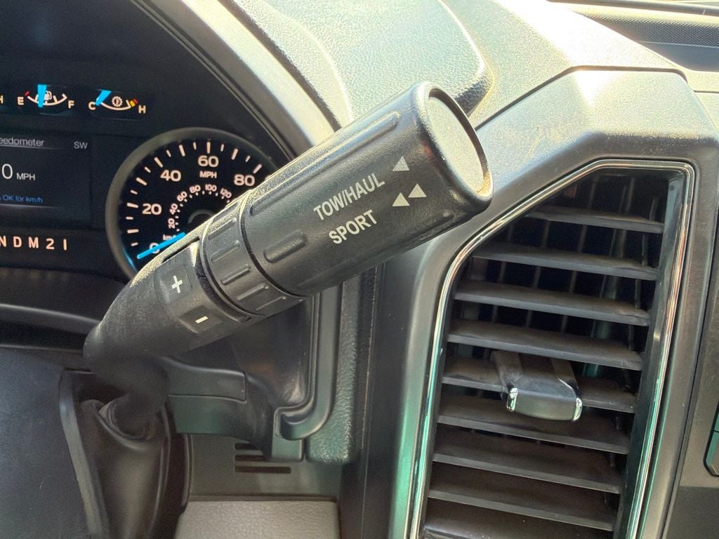 2017 Ford F-150 XLT 4WD | 5.0L V8