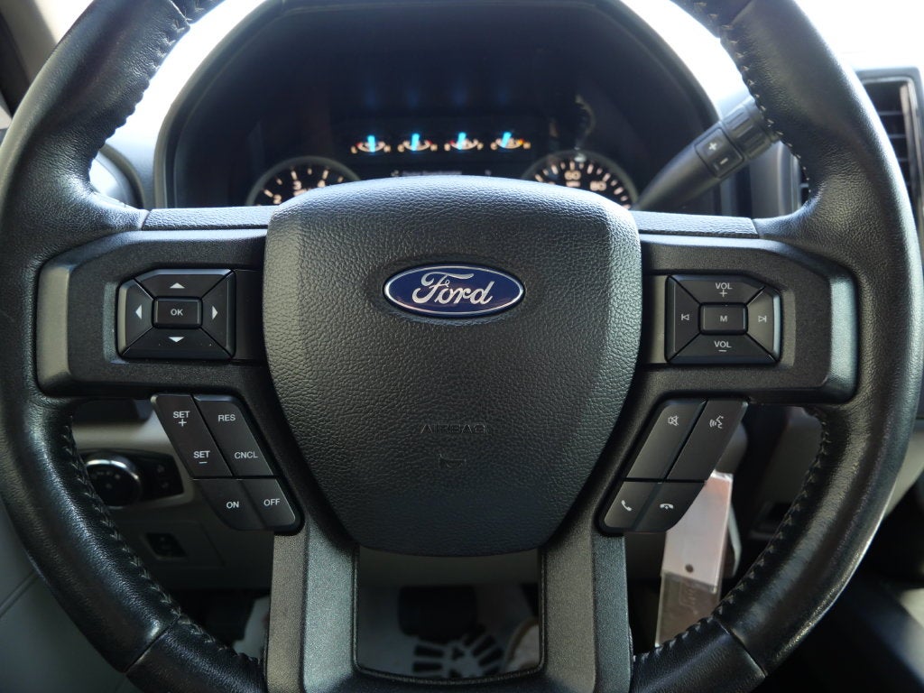 2017 Ford F-150 XLT 4WD | 5.0L V8