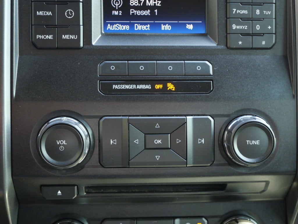 2017 Ford F-150 XLT 4WD | 5.0L V8