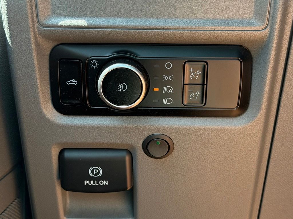 2023 Ford F-150 XLT 4WD | 5.0L V8