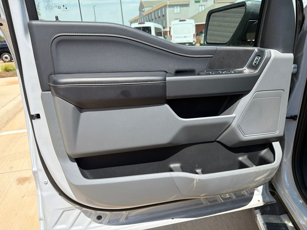 2025 Ford F-150 XLT 4WD | 5.0L V8