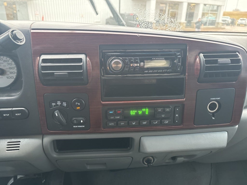 2005 Ford F-350SD Lariat