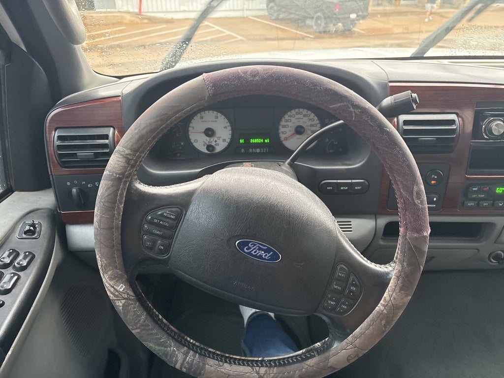 2005 Ford F-350SD Lariat