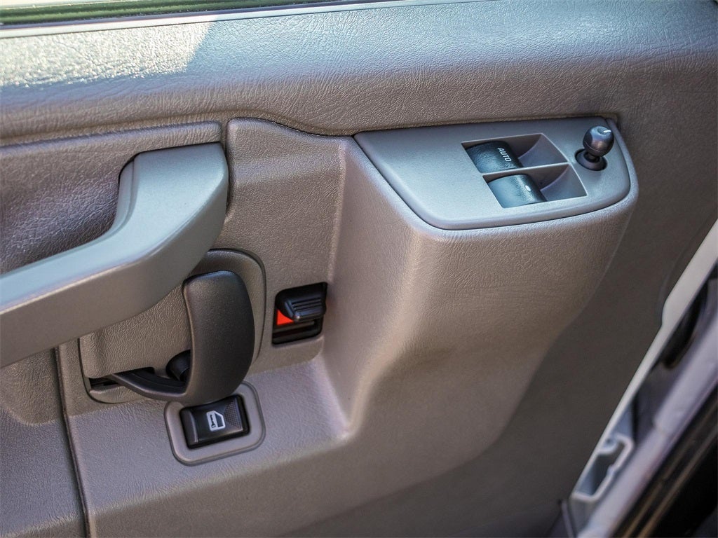 2020 Chevrolet Express 2500 Work Van Cargo