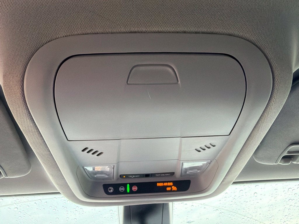 2022 GMC Acadia SLE 7 Passenger