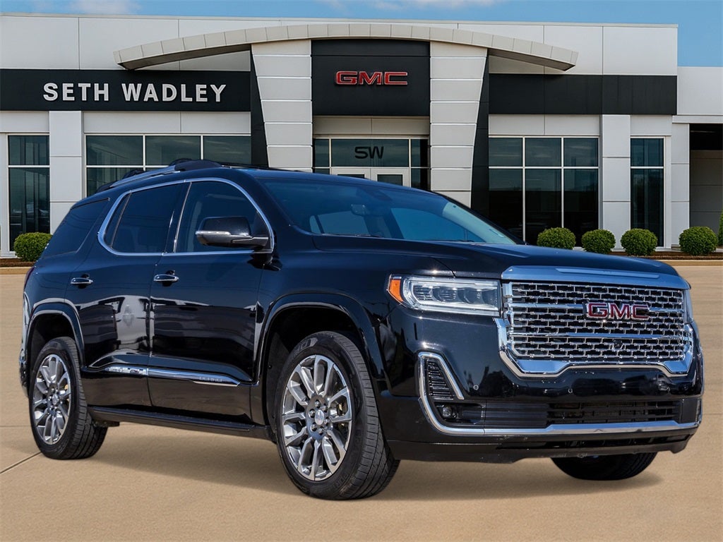 2023 GMC Acadia Denali