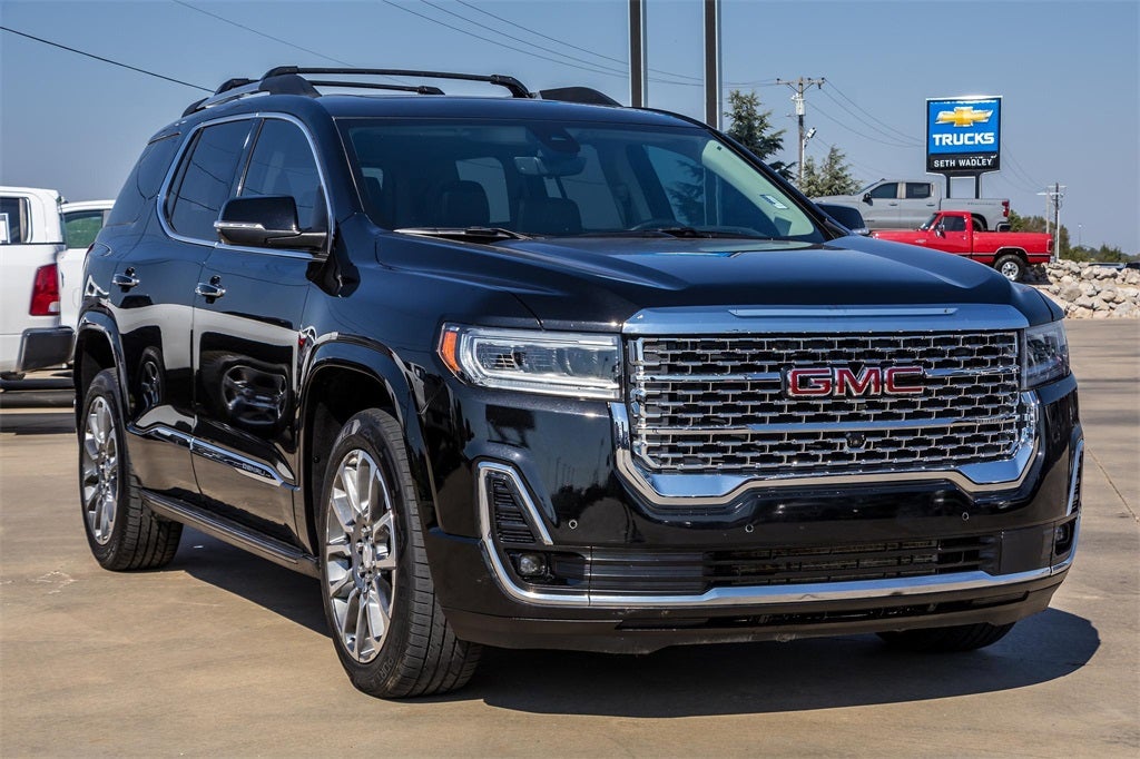 2023 GMC Acadia Denali