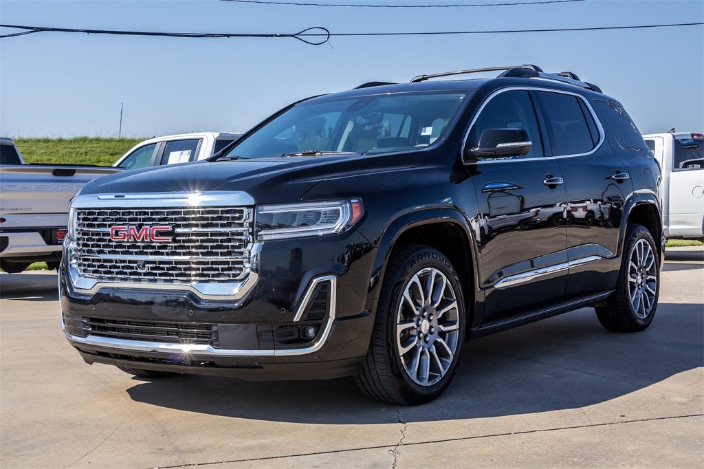 2023 GMC Acadia Denali