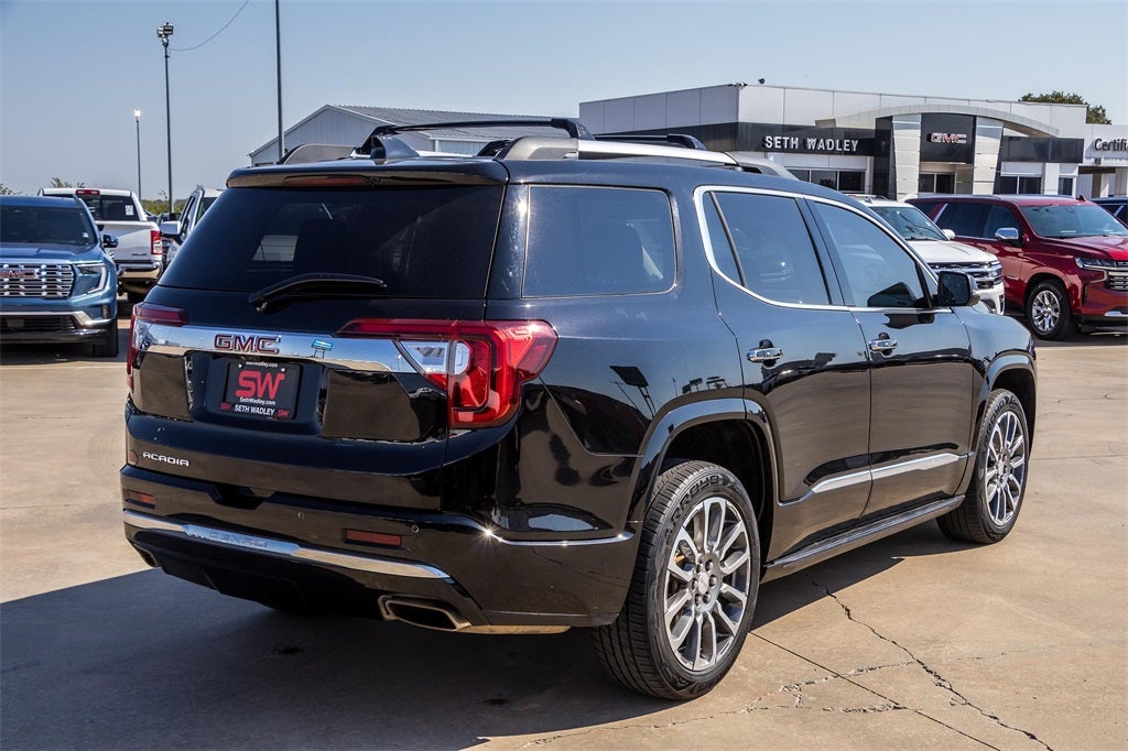 2023 GMC Acadia Denali