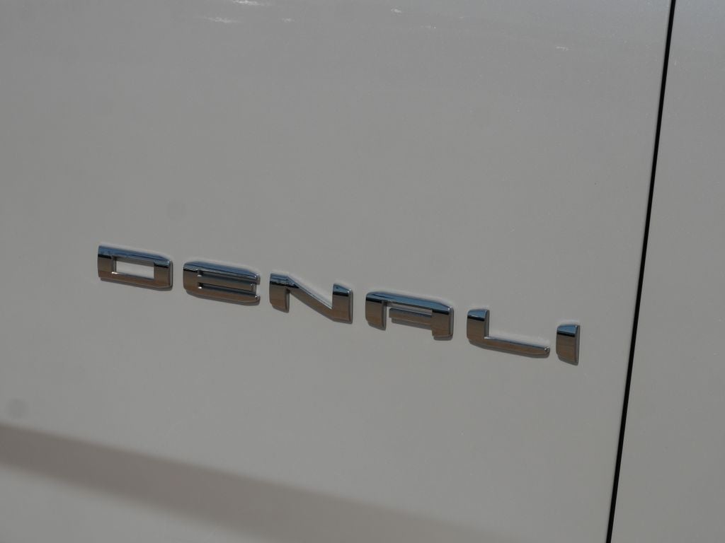 2023 GMC Yukon XL Denali 4WD | 7 Passenger