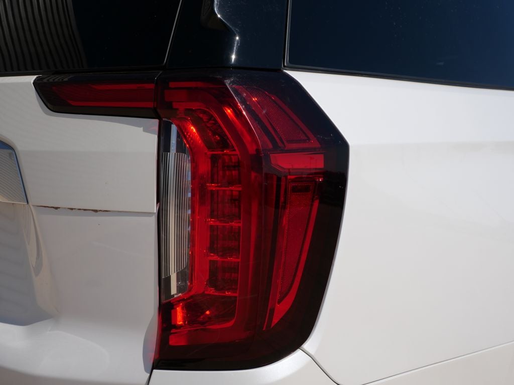 2023 GMC Yukon XL Denali 4WD | 7 Passenger