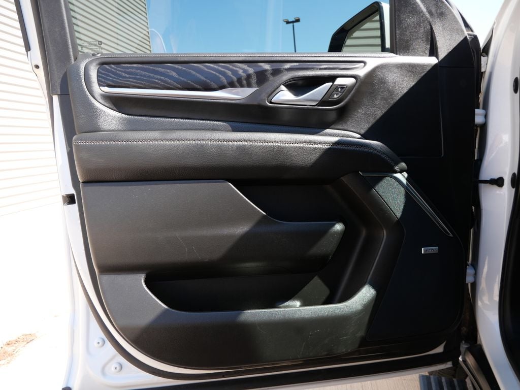 2023 GMC Yukon XL Denali 4WD | 7 Passenger