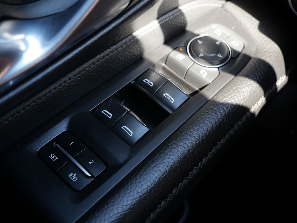 2023 GMC Yukon XL Denali 4WD | 7 Passenger