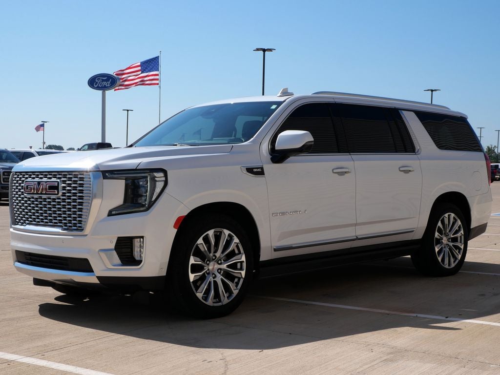 2023 GMC Yukon XL Denali 4WD | 7 Passenger