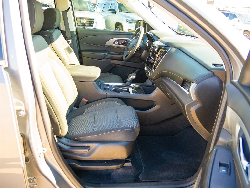 2021 Chevrolet Traverse LS