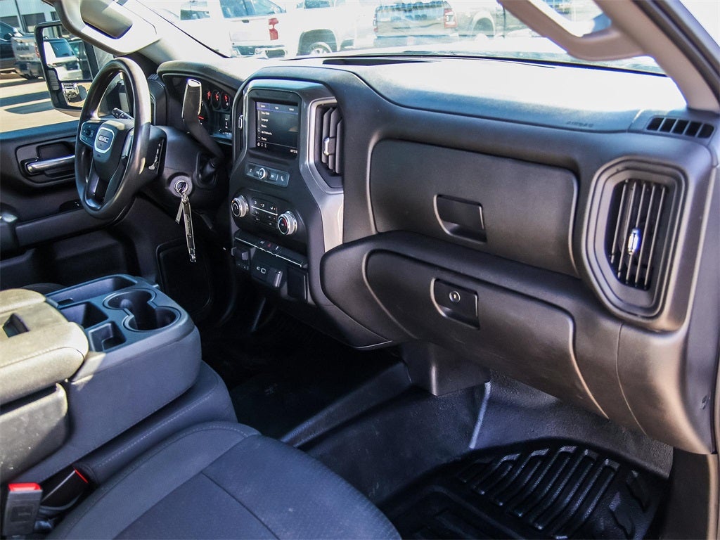 2023 GMC Sierra 2500HD Pro