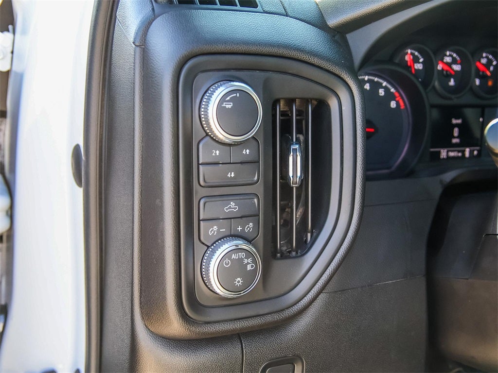 2023 GMC Sierra 2500HD Pro