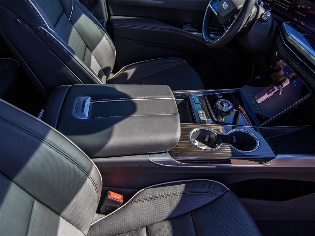 2025 Cadillac Escalade ESV Premium