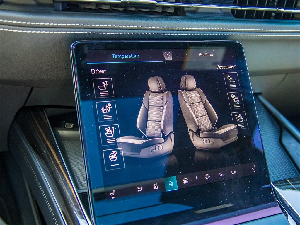 2025 Cadillac Escalade ESV Premium