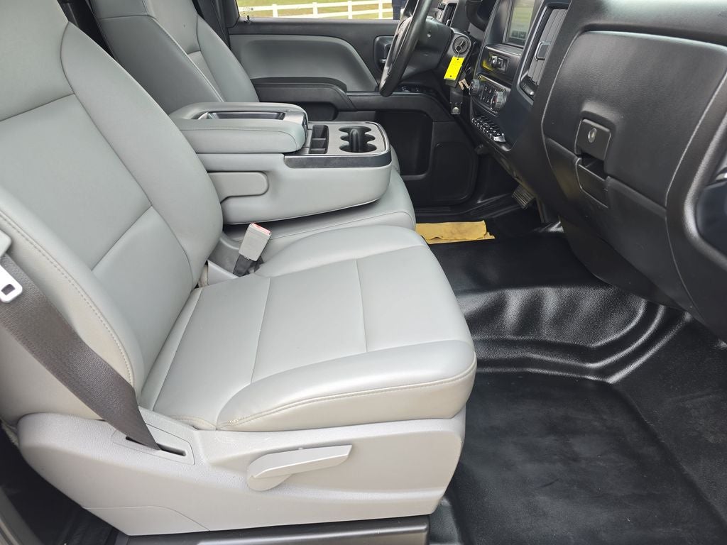 2019 Chevrolet Silverado 4500HD Work Truck 6.6L Duramax