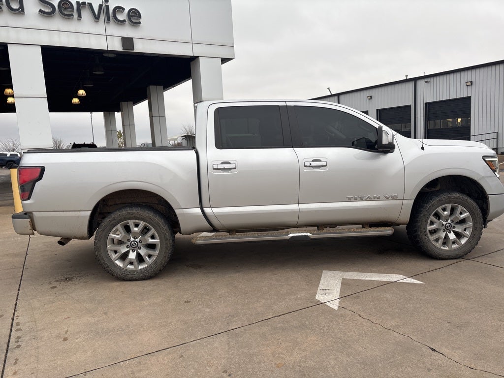 2020 Nissan Titan SL