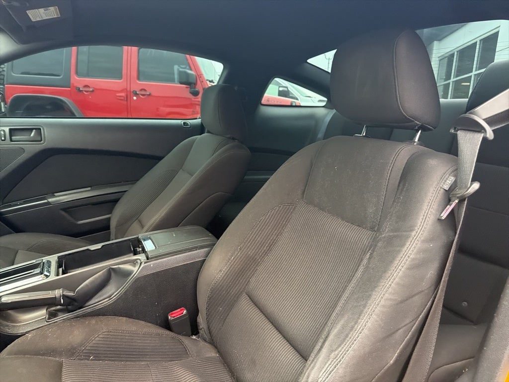 2011 Ford Mustang V6 Premium