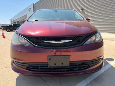 2020 Chrysler Voyager L 7 Passenger