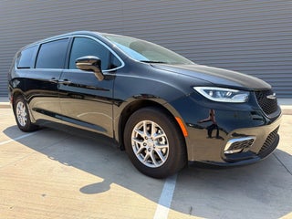 2025 Chrysler Pacifica Select 7 Passenger