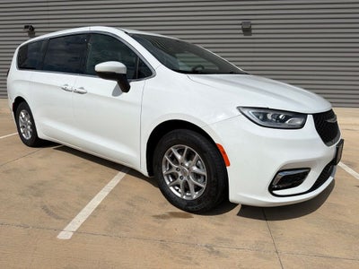 2023 Chrysler Pacifica Touring 7 Passenger