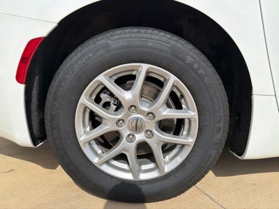 2023 Chrysler Pacifica Touring 7 Passenger