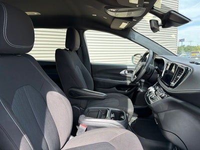 2023 Chrysler Pacifica Touring 7 Passenger