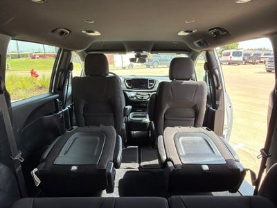 2023 Chrysler Pacifica Touring 7 Passenger