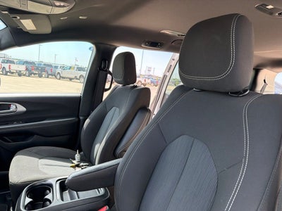 2023 Chrysler Pacifica Touring 7 Passenger