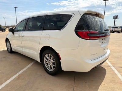 2023 Chrysler Pacifica Touring 7 Passenger