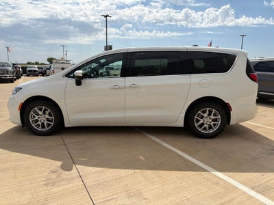 2023 Chrysler Pacifica Touring 7 Passenger