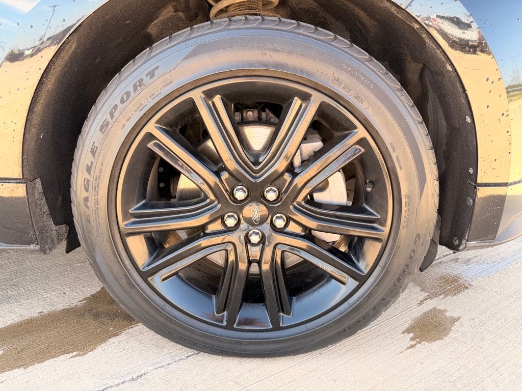 2021 Ford Edge ST Line