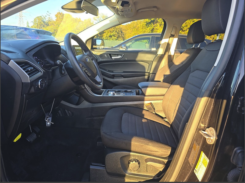 2022 Ford Edge SE AWD | Black Appearance Pkg