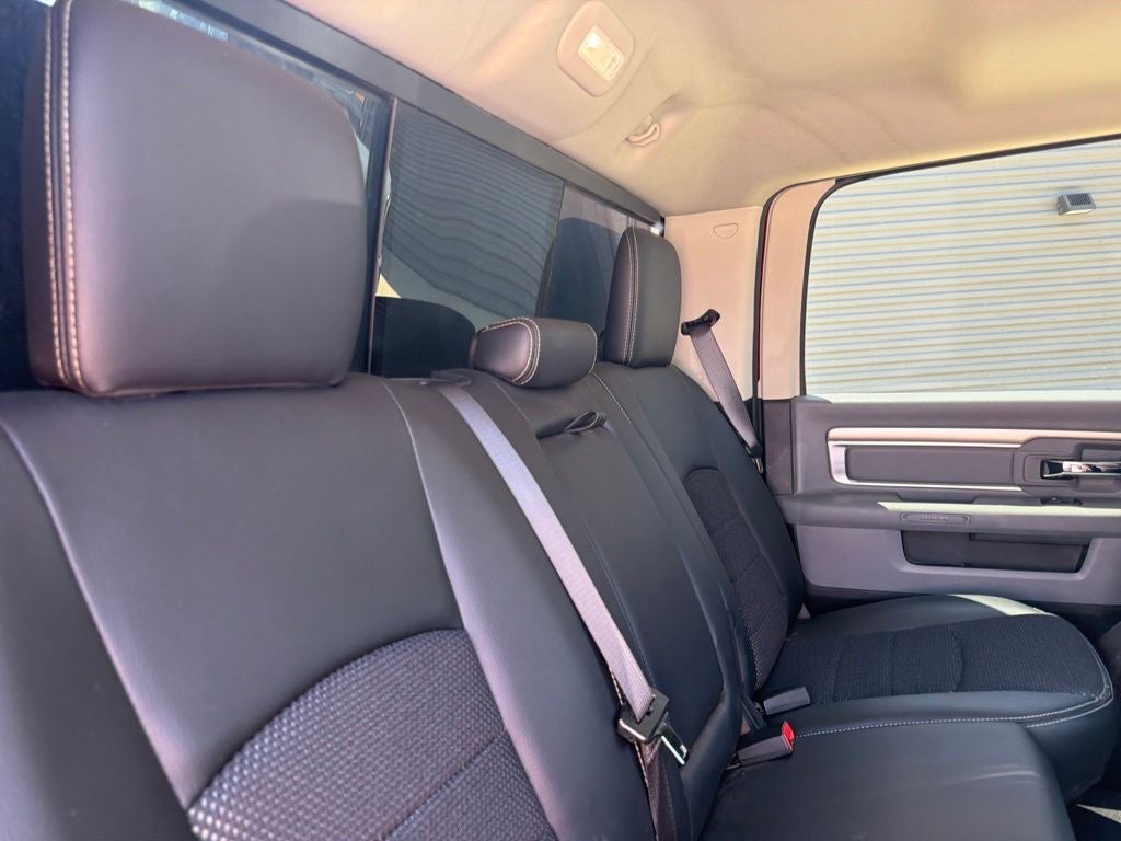 2018 RAM 2500 Big Horn 4WD | Silver Edition