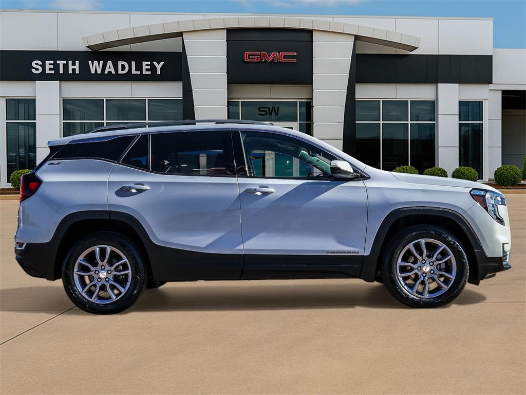 2023 GMC Terrain SLT