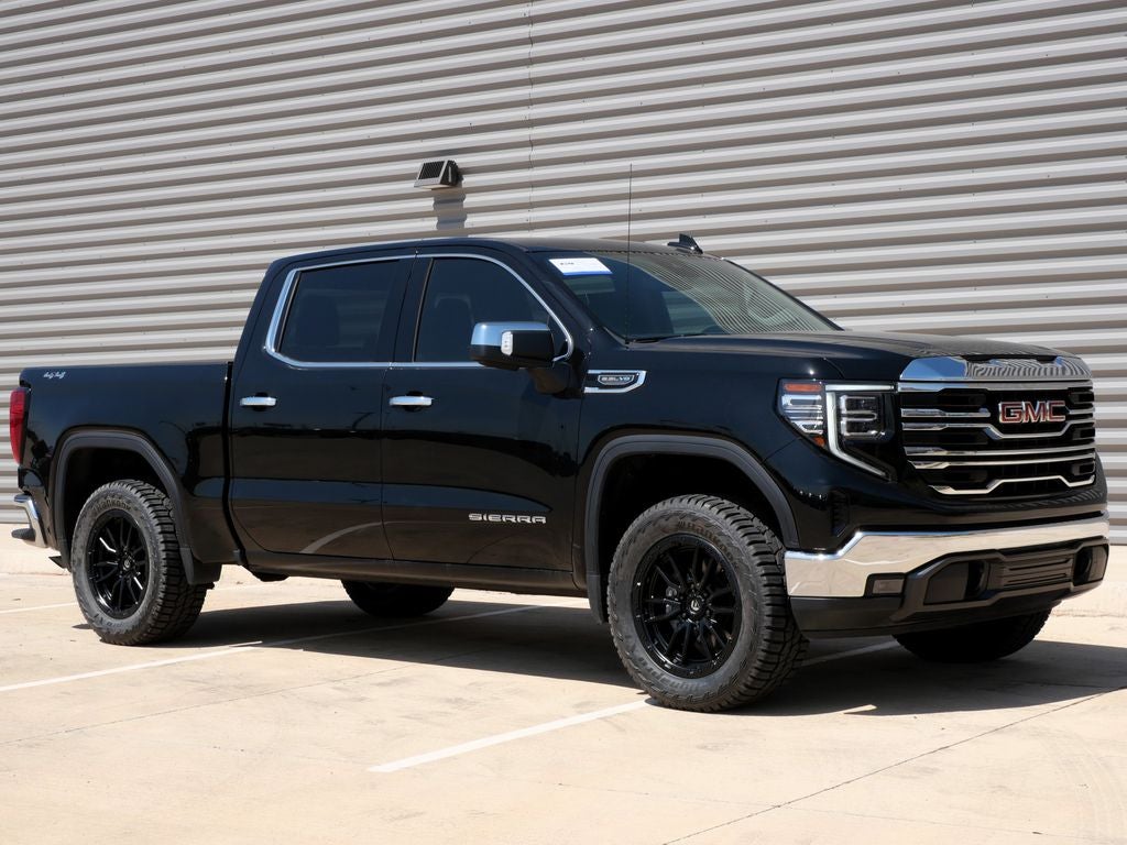 2025 GMC Sierra 1500 SLT 4WD | 5.3L V8