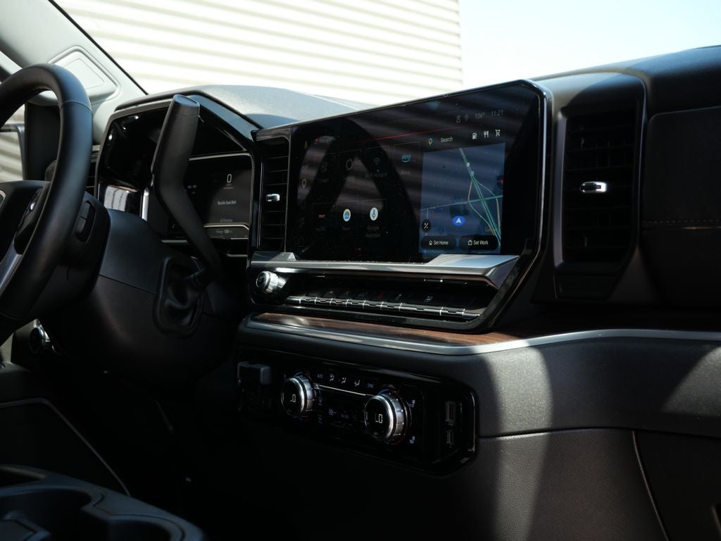 2025 GMC Sierra 1500 SLT 4WD | 5.3L V8