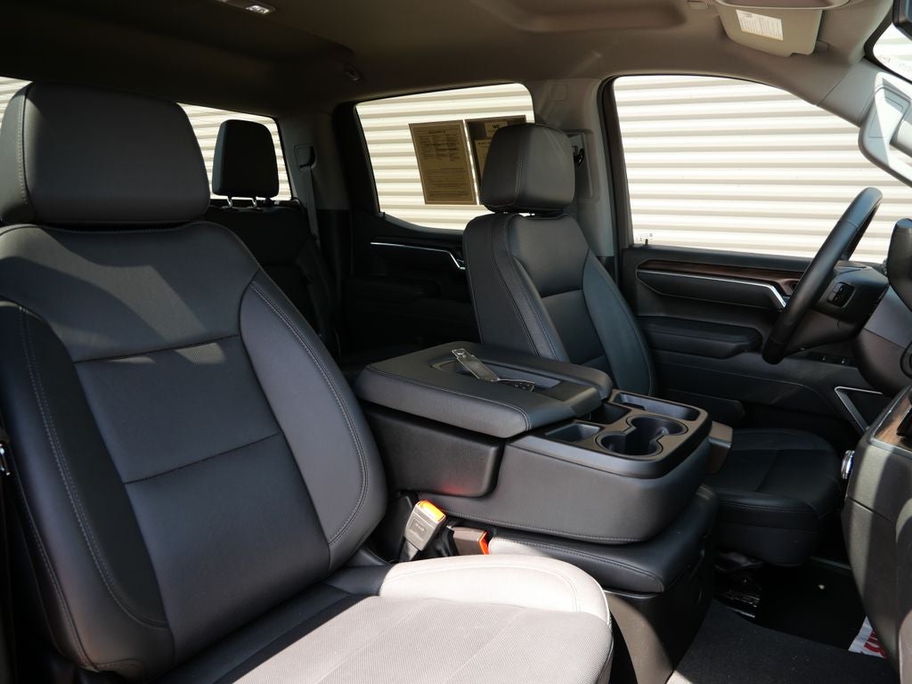 2025 GMC Sierra 1500 SLT 4WD | 5.3L V8