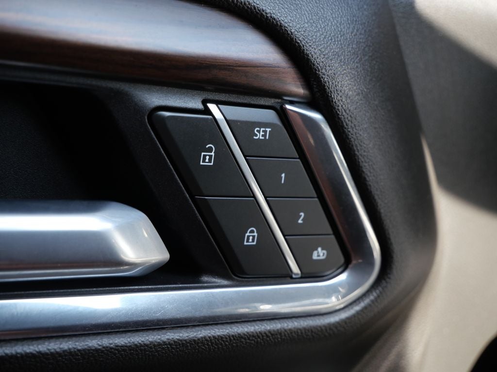 2025 GMC Sierra 1500 SLT 4WD | 5.3L V8