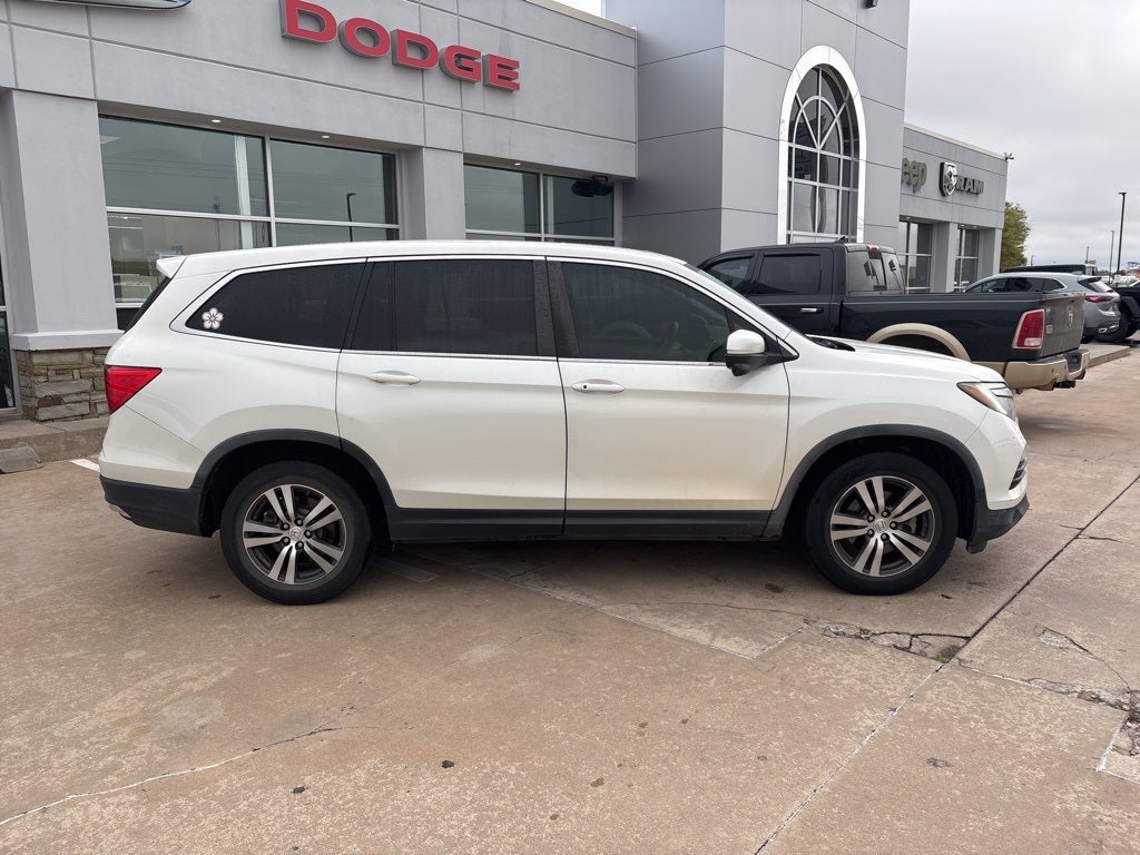 2017 Honda Pilot EX-L w/Rear Entertainment System