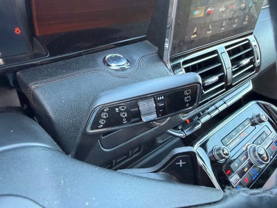 2021 Lincoln Navigator Reserve 4WD | Luxury Pkg