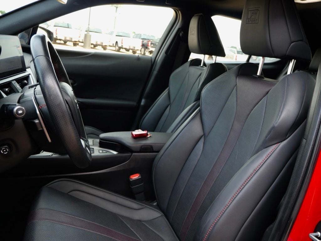 2023 Lexus UX 250h F SPORT Handling