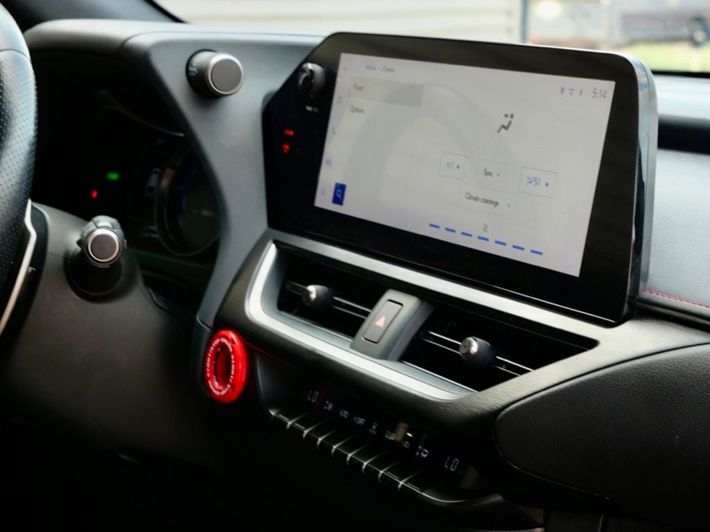 2023 Lexus UX 250h F SPORT Handling