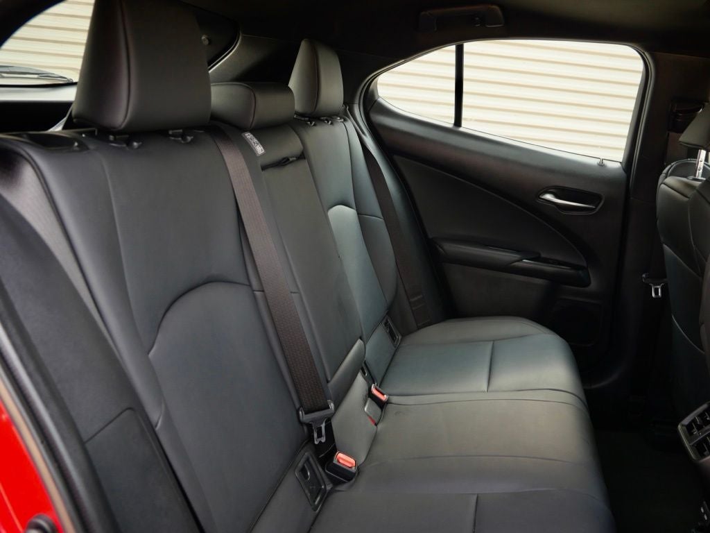 2023 Lexus UX 250h F SPORT Handling