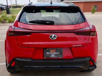 2023 Lexus UX 250h F SPORT Handling