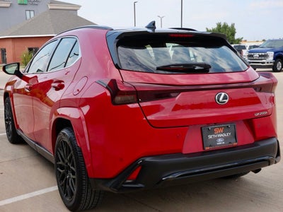 2023 Lexus UX 250h F SPORT Handling